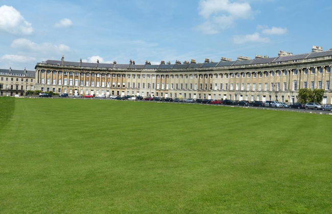 Travel Curious: Bienvenido a Bath: Tour privado de medio día a pie - Foto 3